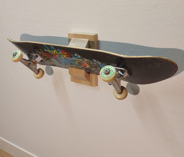 Boardrack wand eiken 65°.